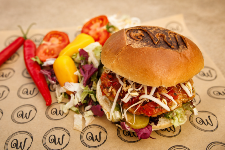 Wallies kipburger bewerkt Wallies kipburger bewerkt